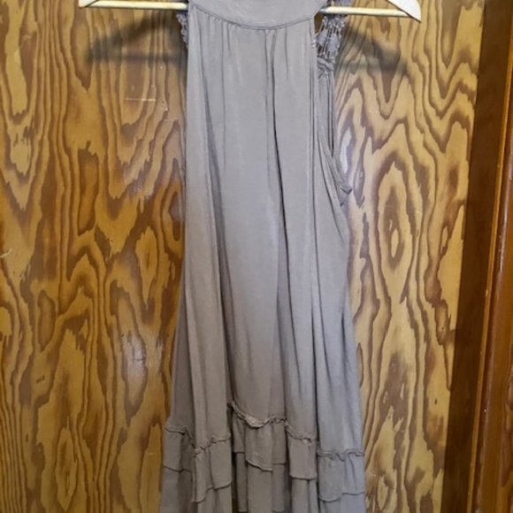 Sleeveless Retro Style Ruffled Blouse - Picture 6 of 7